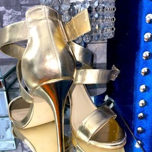 Steve Madden Gold Heels